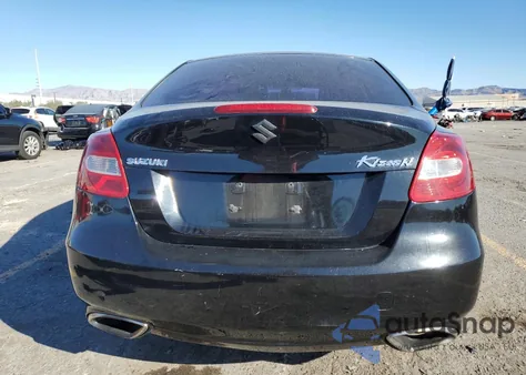 2010 Suzuki Kizashi Se z USA, uszkodzony, nr VIN JS2RE9A3XA6100732